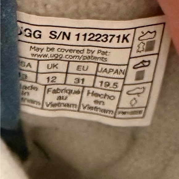 UGG children’s waterproof boots - Picture 6 of 6